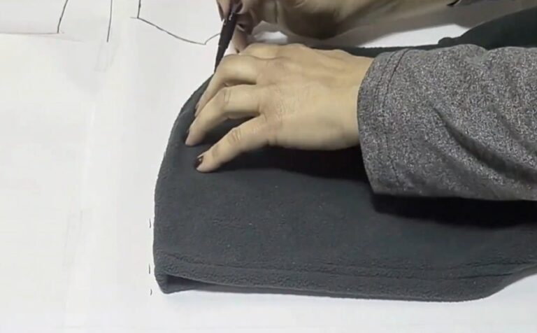 גזרה לקפוצ׳ון לתחפושת